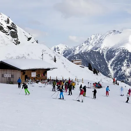 Hofgasteinerhaus Ostello *